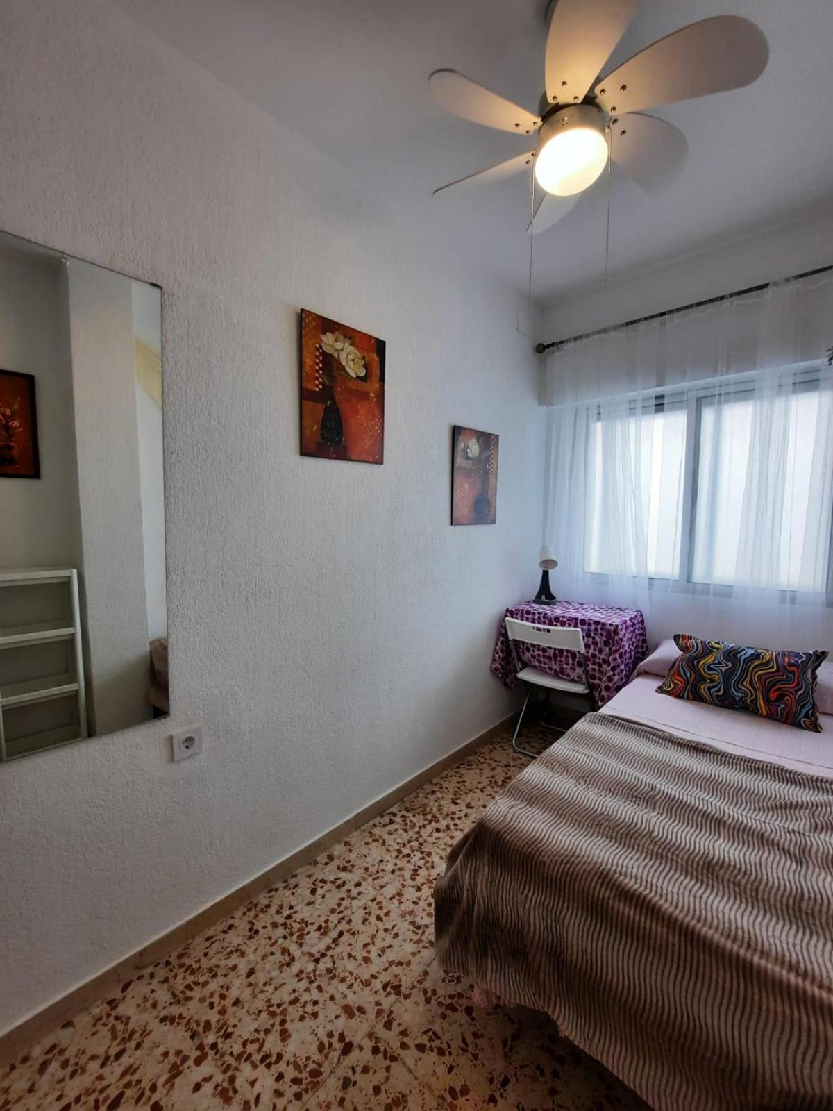 Habitaciones En Mi Piso Del Centro De Huelva Luaran gambar