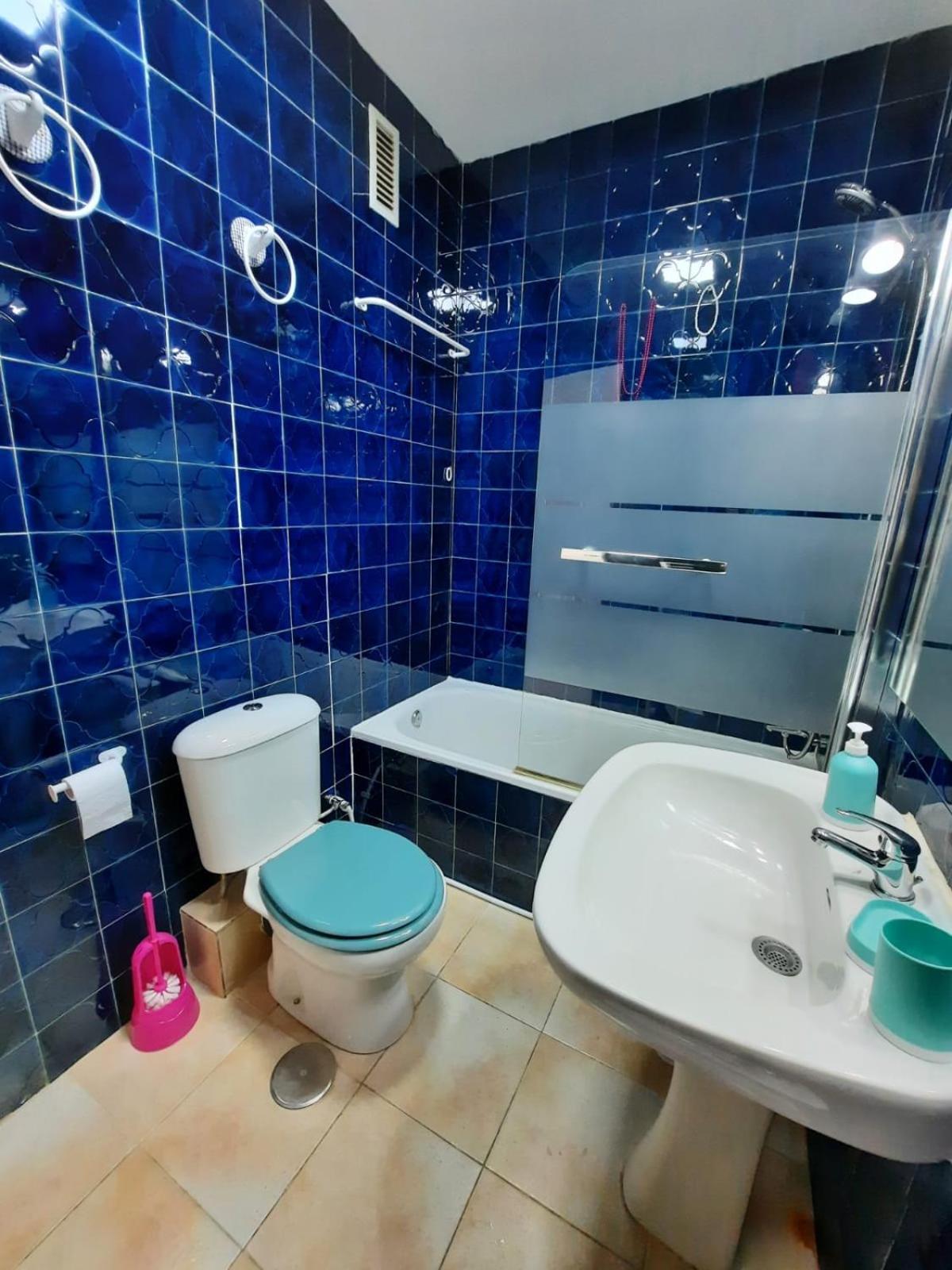 Habitaciones En Mi Piso Del Centro De Huelva Luaran gambar